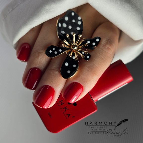 "DNKa" COLOR GEL POLISH, 12 ml ULTRA RED